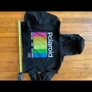 Black crop sweatshirt